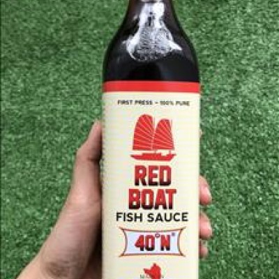 NƯỚC MẮM NHĨ RED BOAT 40 ĐỘ ĐẠM TỰ NHIÊN 500 ML